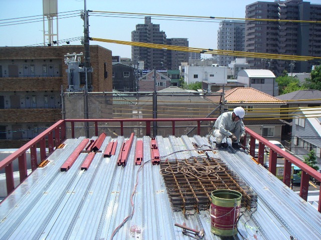 階建て住宅で、屋上を製作しました