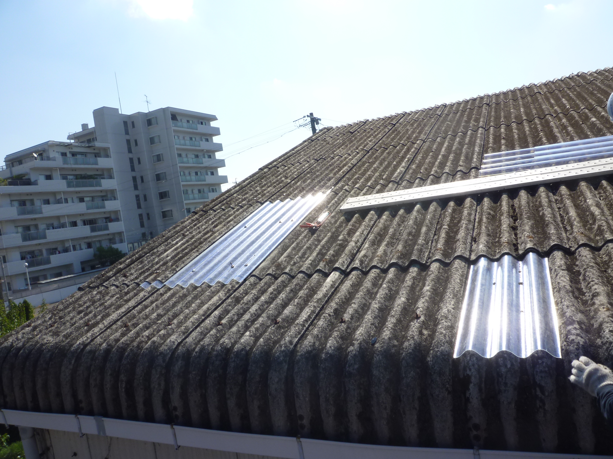 倉庫スレート屋根雨漏り修繕工事